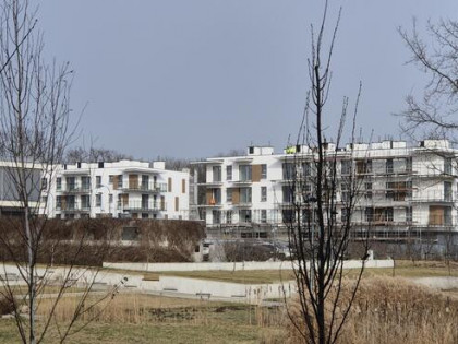 Funkcjonalna kawalerka - niska zabudowa, zieleń