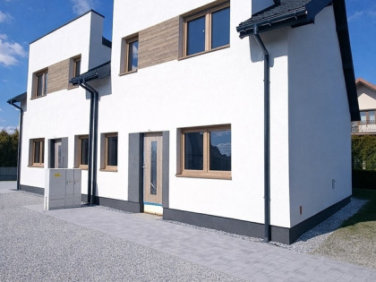 Dom w Tarnowie z tarasem i ogrodem