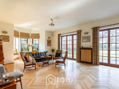 Dom Komorów gm. Michałowice,