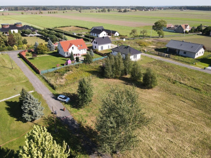 Sprzedaż działka budowlana w Łubnianach, 10,4 ar.