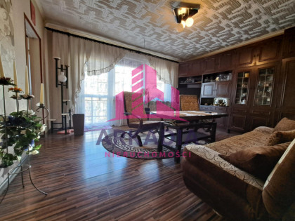 Mieszkanie 51m2/ II p./ garaż