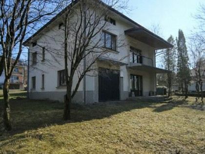 DOM W IWONICZU BLISKO UZDROWISKA