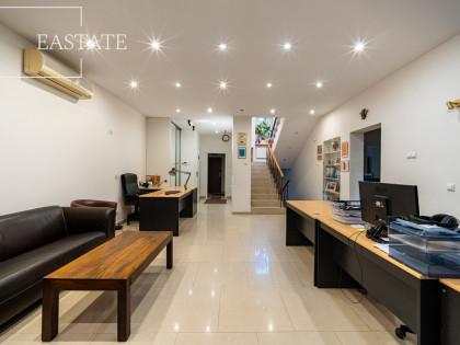 Dom Warszawa Praga-Południe, Gocław ul. Genewska