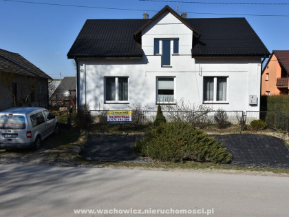 Dom na wsi w malowniczym miejscu, 50km od Krakowa - www.wachowicz.nieruchomosci.pl