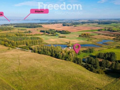 Malownicza działka na Mazurach