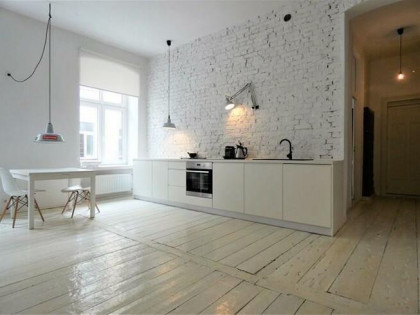 Klimatyczne 2 pokoje w centrum, 49m2- Al. 1 Maja 3