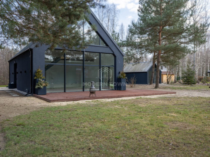 Nowoczesny Dom Wolnostojący z Domkiem Gościnnym