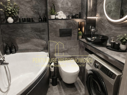 KUCHNIA Z OKNEM/BALKON