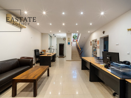 Dom Warszawa Praga-Południe, Gocław ul. Genewska