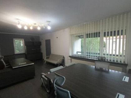 Biuro-umeblowane albo biuro z mieszkaniem. Las Kabacki