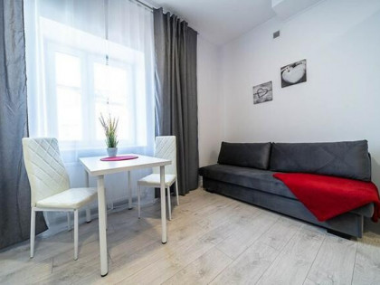 Kawalerka z dostępem do ogródka, Rusznikarska 6