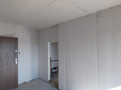 Przestronne 2 – pokojowe mieszkanie, 53m2, Strzelno