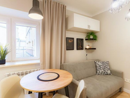 Jasna kawalerka w centrum- Nowolipki 19