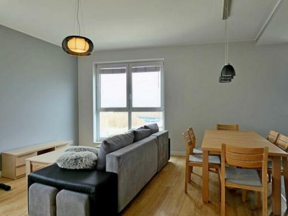 3 pokoje z garażem (mp x 2)- Żeromskiego 1