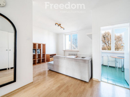 2 pokoje w kamienicy na Woli. Super dojazd!