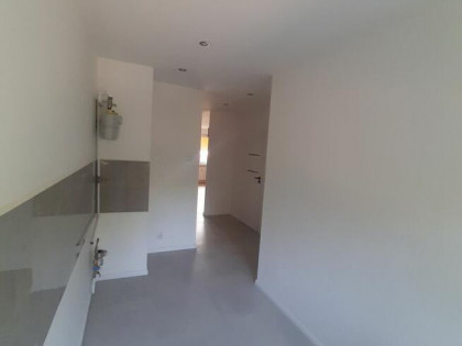 Mieszkanie trzypokojowe Legnica oś. Piekary A.