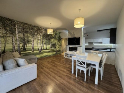 Słoneczna przestrzeń na Janowie z tarasem