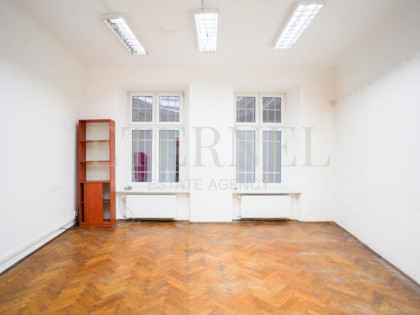 Lokal użytkowy 110m2 | ul. Krowoderska | centrum