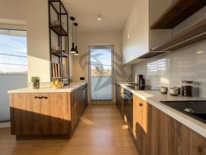 Dlaczego prywatna galeria spokoju ?