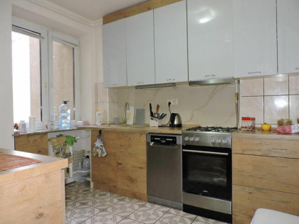 ul. Szpitalna, M4, 59 m2, 1 piętro, balkon.