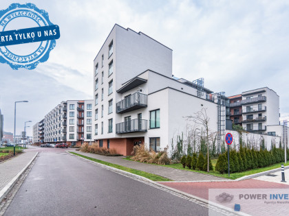 Lokal do adaptacji, wysokość pomieszczeń 3.2m