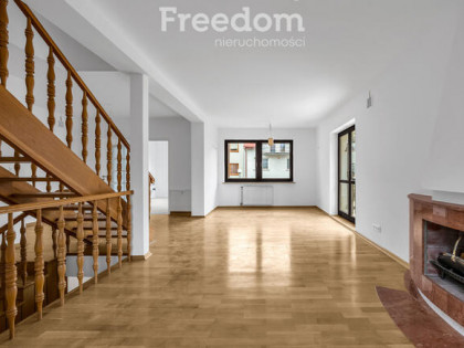 Segment  Warszawa Włochy, ul. Denarowa