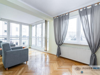 Przestronne 2-pokojowe mieszkanie z balkonem