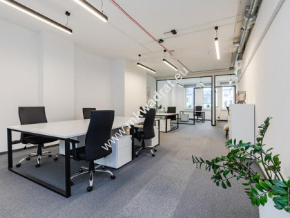 Nowoczesne, duże biuro 1133 m2 Warszawa-Wola