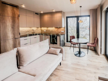 Luksusowy apartament z siłownią i kinem w centrum