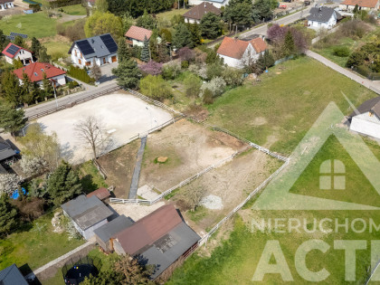 Uzbrojona działka budowlana, obok las Mokrzański