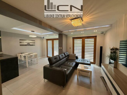 Apartament 3 pokojowy z ogrodem nad jeziorem