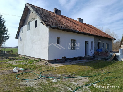 Dom na wsi w Kiersach.