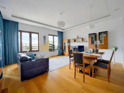 Apartament z pięknym widokiem, metro, 80m2