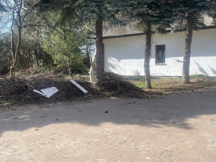 Dom do remontu z garażem i dużą działką