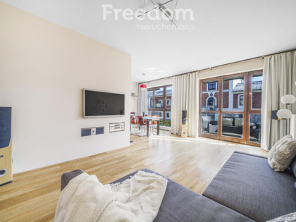 Mieszkanie z balkonem w Wilanowie Królewskim