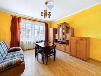 Dwupokojowe mieszkanie w kamienicy – Chojnów