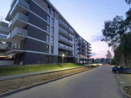 Dwupokojowe z parkingiem w dzielnicy Parkitka