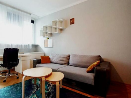 Przestronne 3 pokoje-Komitetu Obrony Robotników 40