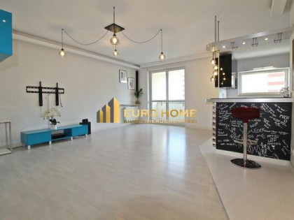 BLISKO RONDA WIATRACZNA BUDYNKEK 2010 ROK CICHE