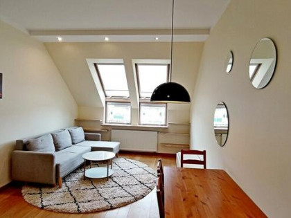 2 pokoje, os. strzeżone + parking- Chełmońskie