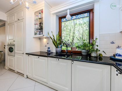 DOM W ZIELONEJ CZĘŚCI - WARSZAWA BIELANY