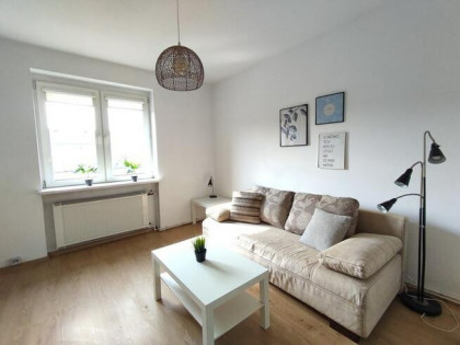 Przestronna kawalerka w centrum - Wallisa 17