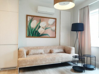 Eleganckie studio, metro, klimatyzacja, PLATINUM Residence