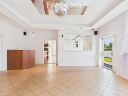 Lokal usługowy 130m2 z ogródkiem, Borki, Zegrze