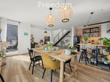 Dwupoziomowe 85 m² + antresola i 2 balkony