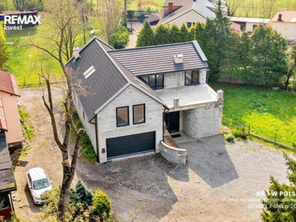 Dom z rozpoczętą realizacją projektu