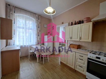 Dwa pokoje na parterze ok.39m2/ garaż/ogródek