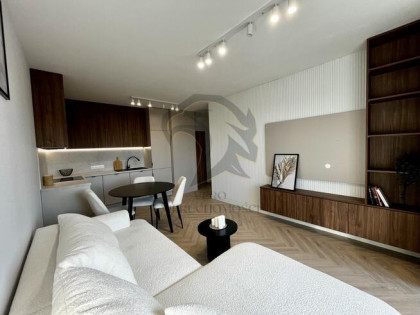 Luksus światła: 2 pokoje, 2 balkony,parking | Łódź