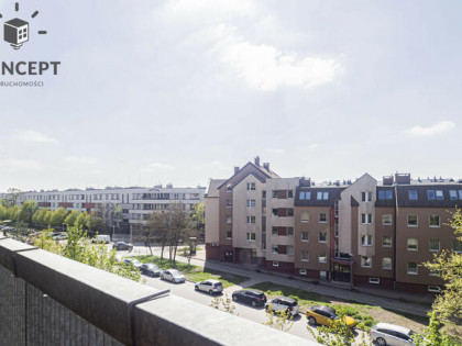 Kawalerka z osobną kuchnią | Balkon | Park Kleciński