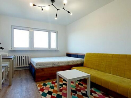 Słoneczna kawalerka, 24,5 m² – Przy Agorze 3